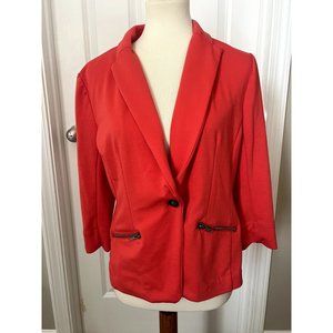 Christian Siriano Coral Blazer With 3/4 Sleeves and Button Closure - M
